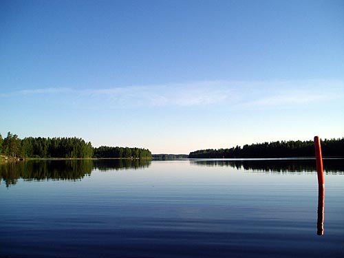 Tyyntä on.